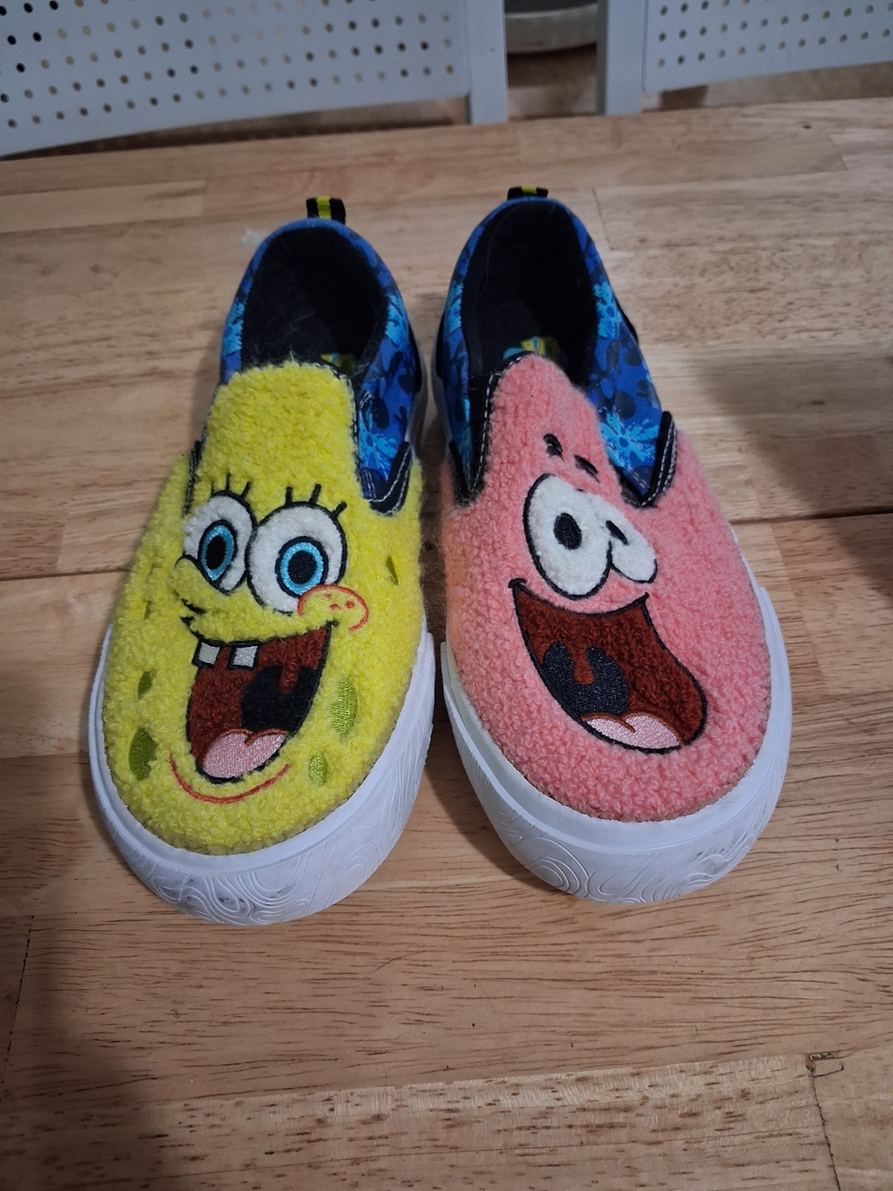 SpongeBob Squarepants Kids Slip-On Sneakers - Yellow & Pink